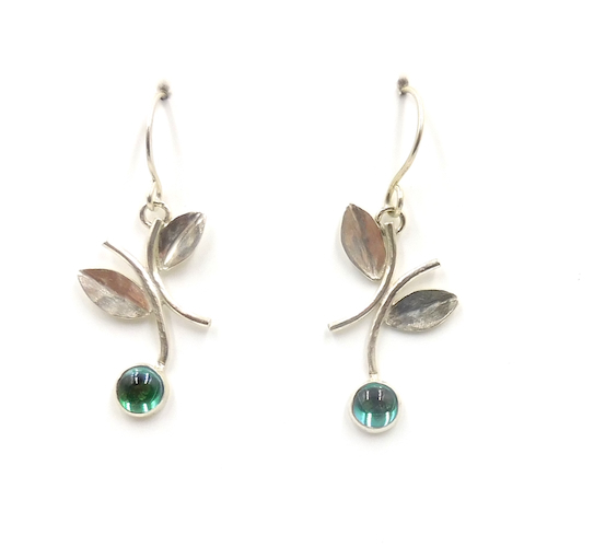 Click to view detail for DKC-2145 Earrings, Leaves Galatic Blue-Green Topaz $120